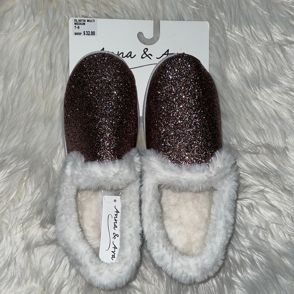 Anna & Ava Pink Glitter Slippers Size Medium 7-8 NWT
